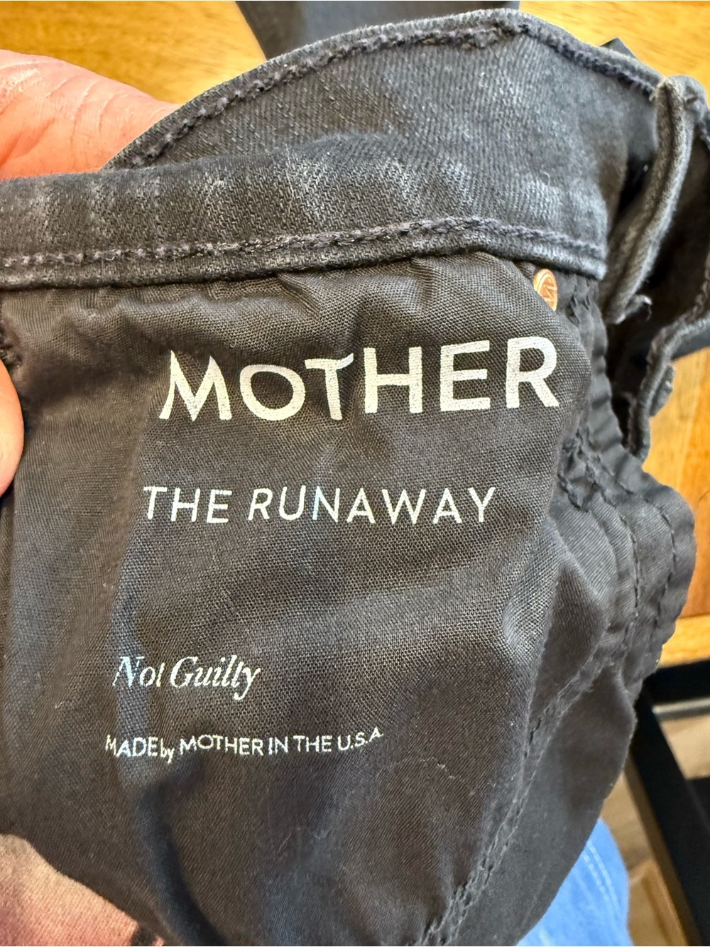 MOTHER The Runway Not Guilty Black High-Rise Slim Flare Jeans raw hem - Picture 5 of 11